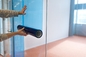 ग्लास विंडो ब्लू क्लियर प्रोटेक्शन सेल्फ एडहेसिव फिल्म 60cm x 100m/200m पील ऑफ कोई अवशेष नहीं